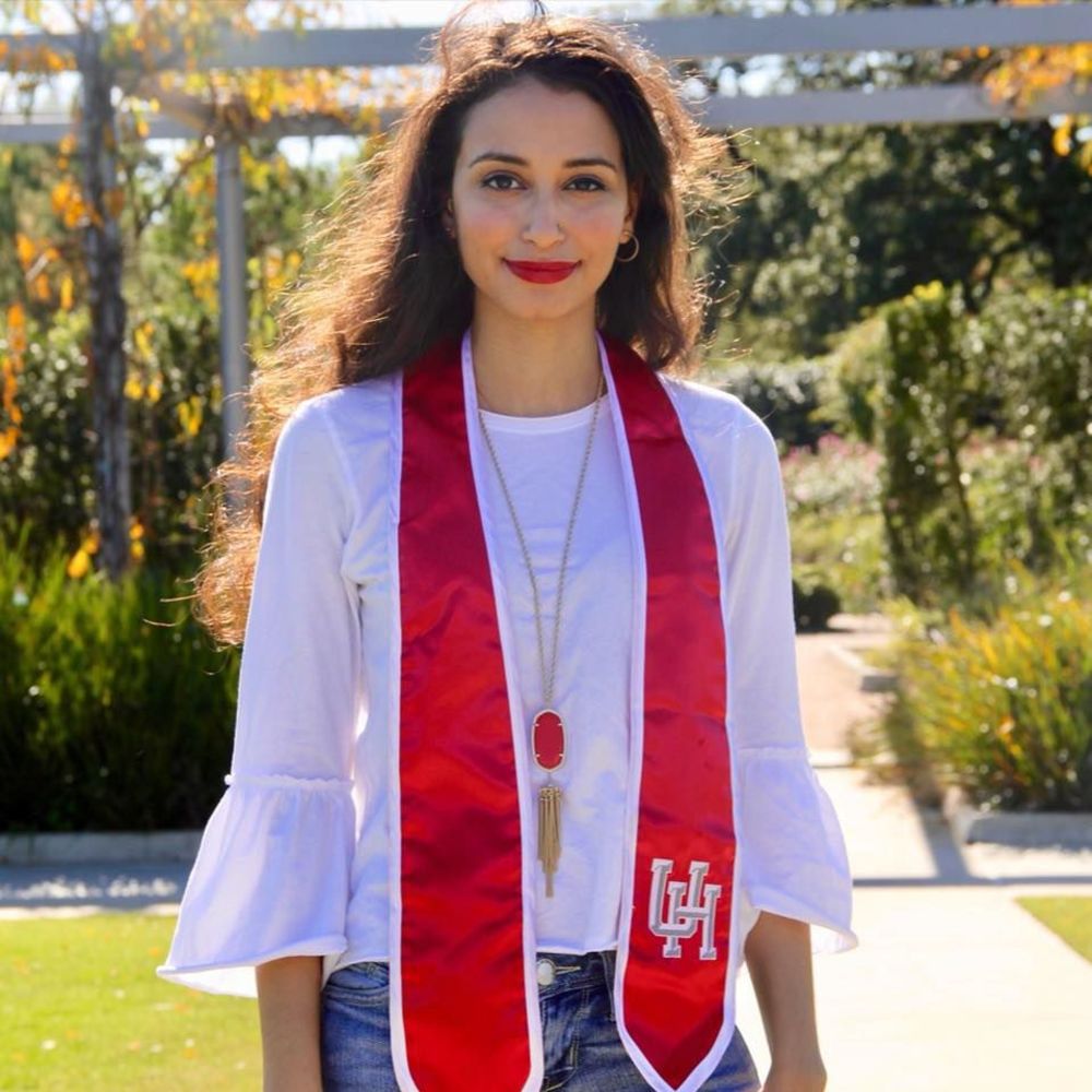 Meet your Posher, Yasmina